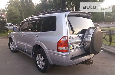 Внедорожник / Кроссовер Mitsubishi Pajero Wagon 2005 в Киеве