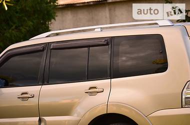 Внедорожник / Кроссовер Mitsubishi Pajero Wagon 2009 в Луцке