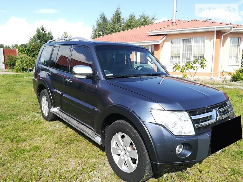 Mitsubishi pajero 2008 год