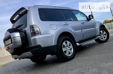 Внедорожник / Кроссовер Mitsubishi Pajero Wagon 2009 в Одессе