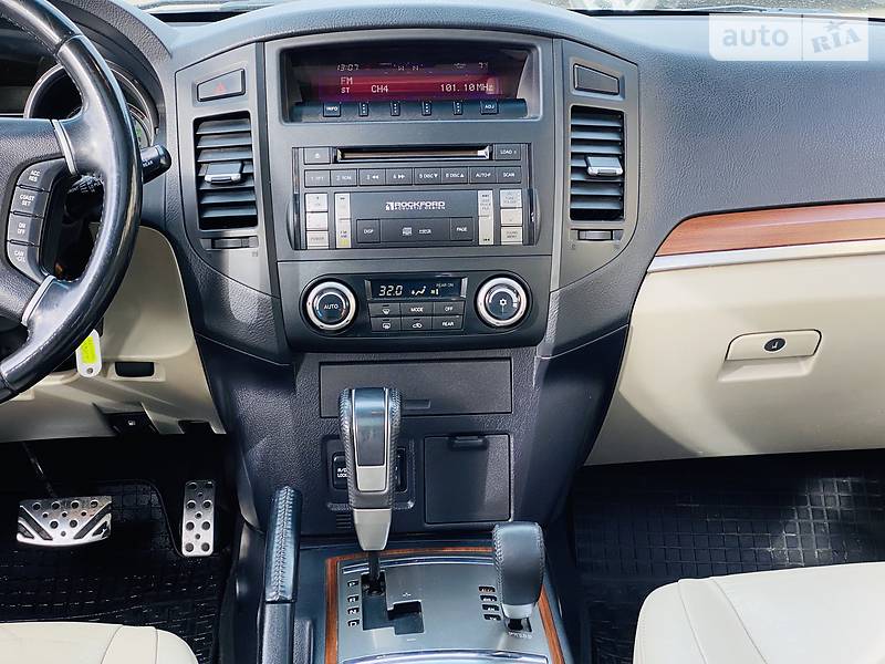 Внедорожник / Кроссовер Mitsubishi Pajero Wagon 2007 в Харькове