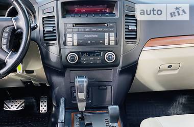 Позашляховик / Кросовер Mitsubishi Pajero Wagon 2007 в 