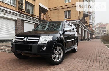 Внедорожник / Кроссовер Mitsubishi Pajero Wagon 2007 в Киеве