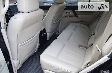 Позашляховик / Кросовер Mitsubishi Pajero Wagon 2007 в 