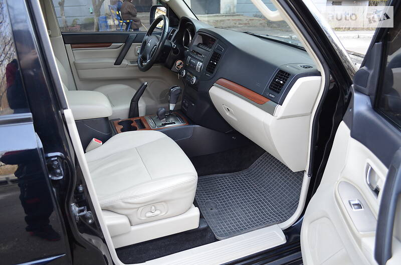 Позашляховик / Кросовер Mitsubishi Pajero Wagon 2007 в Харкові