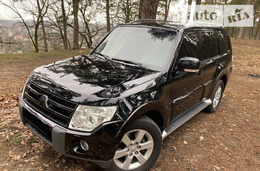 Позашляховик / Кросовер Mitsubishi Pajero Wagon 2008 в 