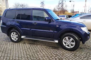 Позашляховик / Кросовер Mitsubishi Pajero Wagon 2010 в 