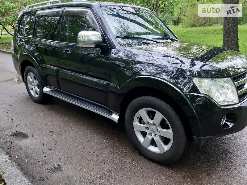 Позашляховик / Кросовер Mitsubishi Pajero Wagon 2008 в Житомирі