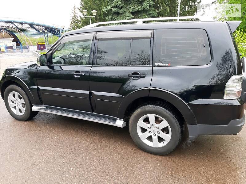 Позашляховик / Кросовер Mitsubishi Pajero Wagon 2008 в Житомирі