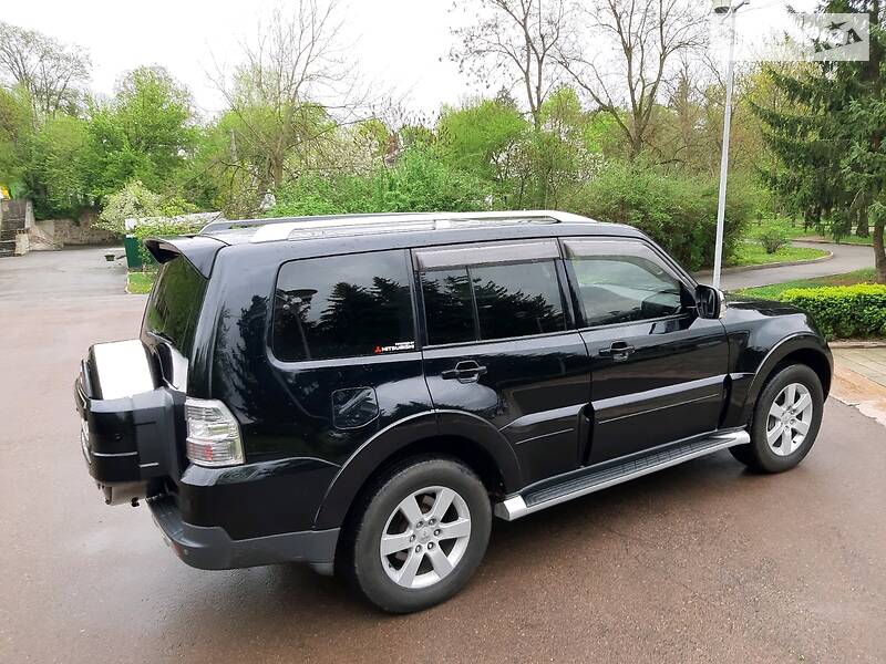 Позашляховик / Кросовер Mitsubishi Pajero Wagon 2008 в Житомирі