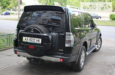 Внедорожник / Кроссовер Mitsubishi Pajero Wagon 2007 в Киеве