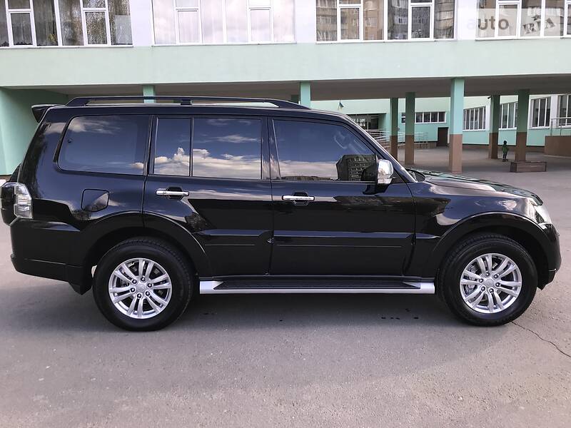 Універсал Mitsubishi Pajero Wagon 2015 в Вінниці фото 4 Універсал Mitsubishi Pajero Wagon 2015 в Вінниці
