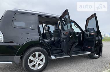 Позашляховик / Кросовер Mitsubishi Pajero Wagon 2007 в 
