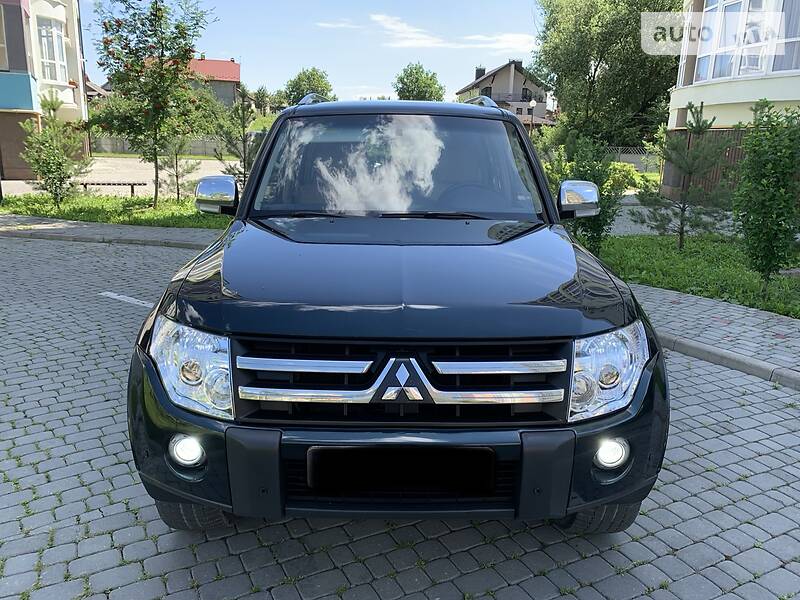 Позашляховик / Кросовер Mitsubishi Pajero Wagon 2008 в Івано-Франківську