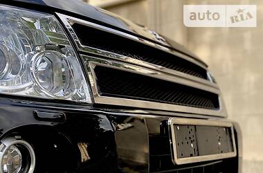 Позашляховик / Кросовер Mitsubishi Pajero Wagon 2015 в 