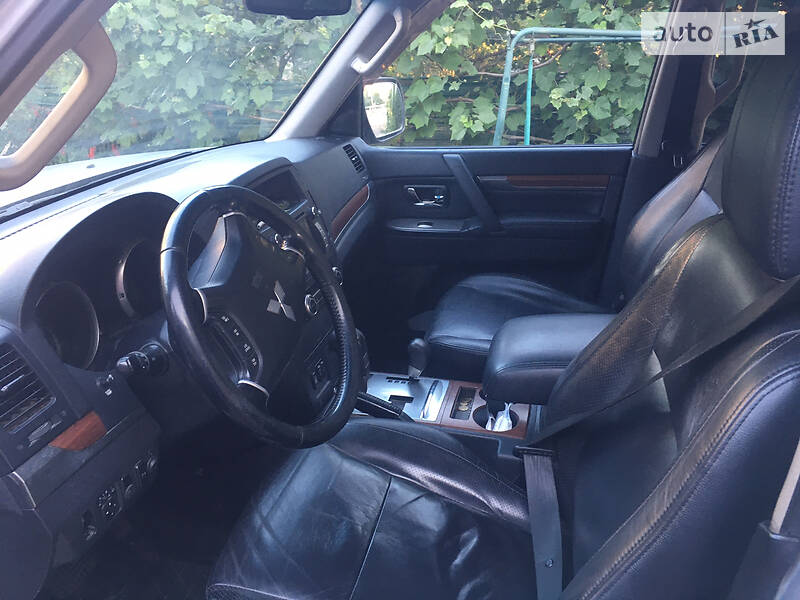 Позашляховик / Кросовер Mitsubishi Pajero Wagon 2007 в Хорошеві