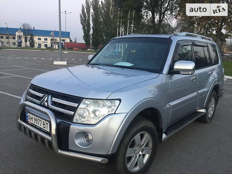 Позашляховик / Кросовер Mitsubishi Pajero Wagon 2007 в Хорошеві