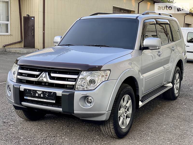 Универсал Mitsubishi Pajero Wagon 2011 в Киеве