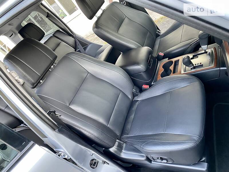 Универсал Mitsubishi Pajero Wagon 2011 в Киеве