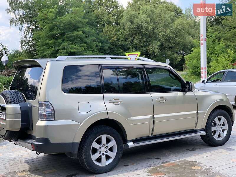 Внедорожник / Кроссовер Mitsubishi Pajero Wagon 2008 в Хмельницком