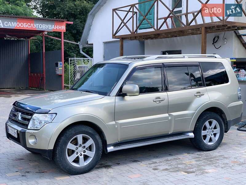 Внедорожник / Кроссовер Mitsubishi Pajero Wagon 2008 в Хмельницком