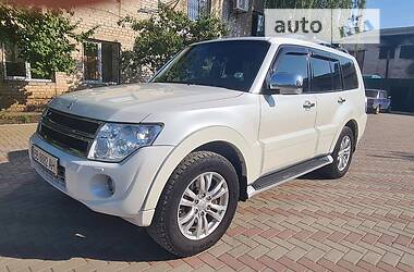 Позашляховик / Кросовер Mitsubishi Pajero Wagon 2014 в  фото 14 Позашляховик / Кросовер Mitsubishi Pajero Wagon 2014 в