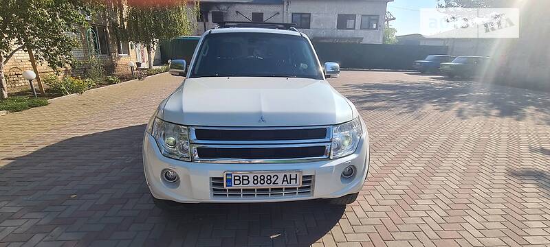 Mitsubishi Pajero Wagon