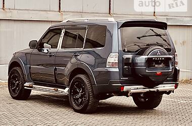 Позашляховик / Кросовер Mitsubishi Pajero Wagon 2008 в 