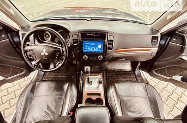 Позашляховик / Кросовер Mitsubishi Pajero Wagon 2008 в 