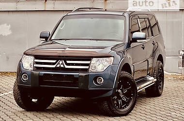 Позашляховик / Кросовер Mitsubishi Pajero Wagon 2008 в 
