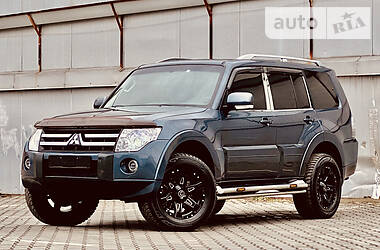 Позашляховик / Кросовер Mitsubishi Pajero Wagon 2008 в 