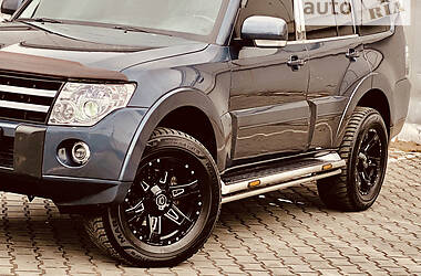 Позашляховик / Кросовер Mitsubishi Pajero Wagon 2008 в 