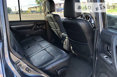 Внедорожник / Кроссовер Mitsubishi Pajero Wagon 2010 в 