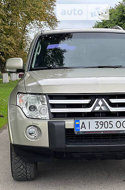 Внедорожник / Кроссовер Mitsubishi Pajero Wagon 2008 в 