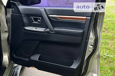 Внедорожник / Кроссовер Mitsubishi Pajero Wagon 2008 в 