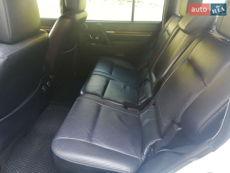 Внедорожник / Кроссовер Mitsubishi Pajero Wagon 2011 в Великой Александровке фото 12 Внедорожник / Кроссовер Mitsubishi Pajero Wagon 2011 в Великой Александровке