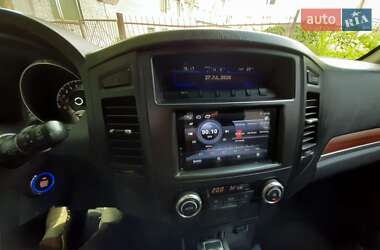 Внедорожник / Кроссовер Mitsubishi Pajero Wagon 2007 в 