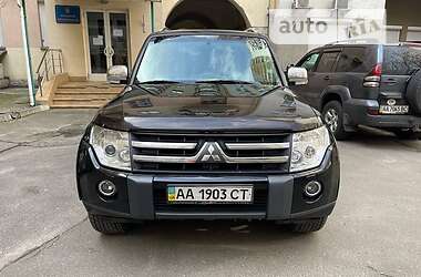 Позашляховик / Кросовер Mitsubishi Pajero Wagon 2008 в Києві