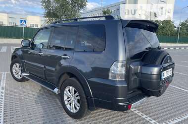 Внедорожник / Кроссовер Mitsubishi Pajero Wagon 2013 в Вышгороде