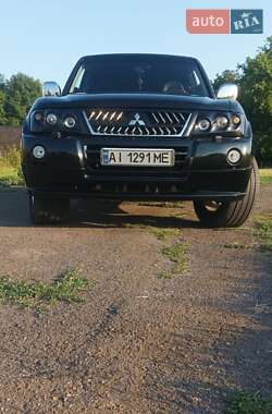 Внедорожник / Кроссовер Mitsubishi Pajero Wagon 2006 в 