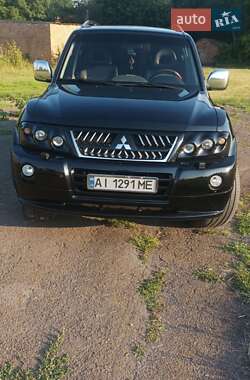 Внедорожник / Кроссовер Mitsubishi Pajero Wagon 2006 в 