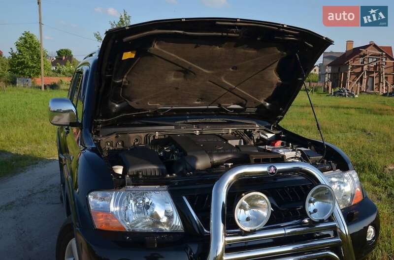 Универсал Mitsubishi Pajero Wagon 2006 в Житомире