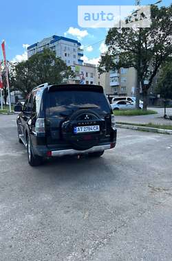 Внедорожник / Кроссовер Mitsubishi Pajero Wagon 2007 в 
