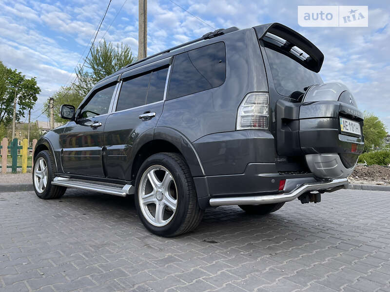Позашляховик / Кросовер Mitsubishi Pajero Wagon 2013 в Дніпрі