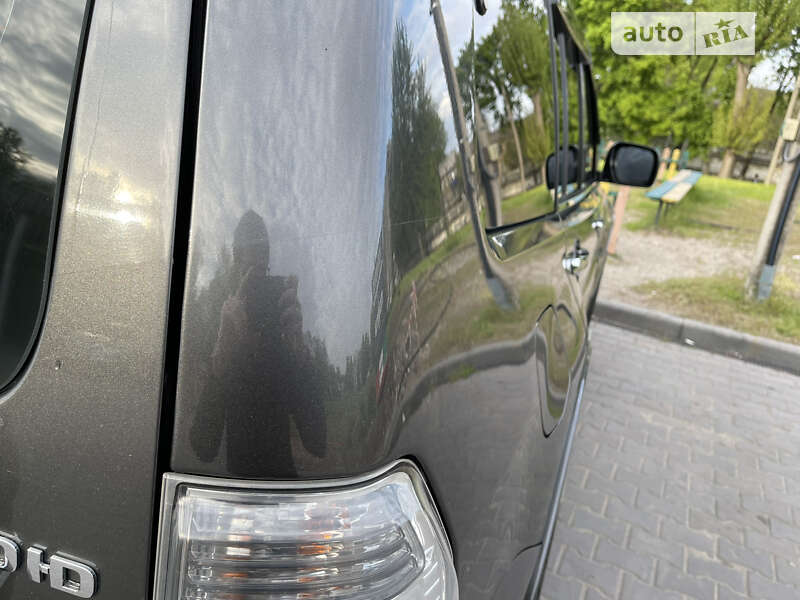 Позашляховик / Кросовер Mitsubishi Pajero Wagon 2013 в Дніпрі