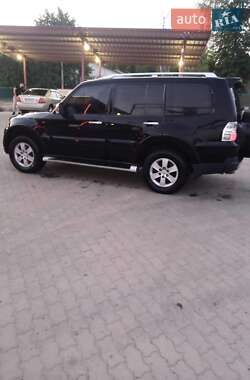 Внедорожник / Кроссовер Mitsubishi Pajero Wagon 2008 в 