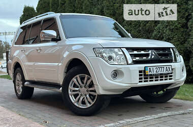 Внедорожник / Кроссовер Mitsubishi Pajero Wagon 2013 в 