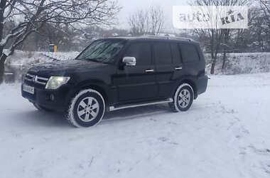 Внедорожник / Кроссовер Mitsubishi Pajero Wagon 2008 в 