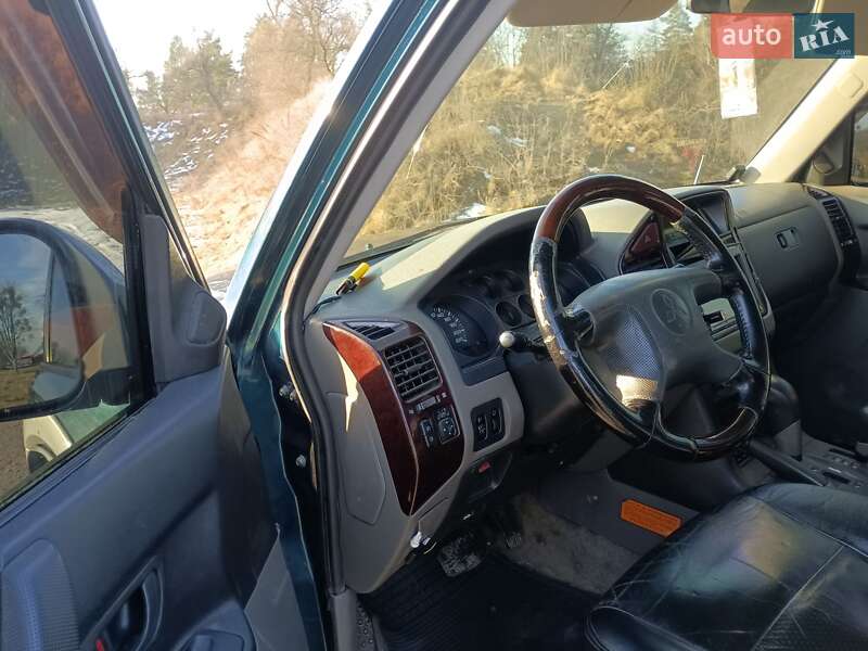 Внедорожник / Кроссовер Mitsubishi Pajero Wagon 2001 в Тростянце