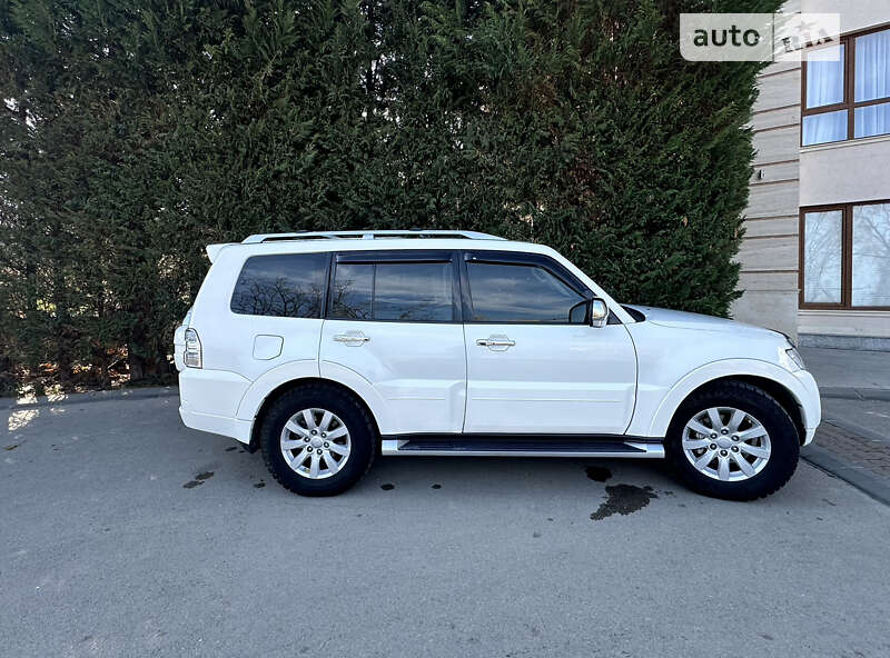 Внедорожник / Кроссовер Mitsubishi Pajero Wagon 2011 в Измаиле